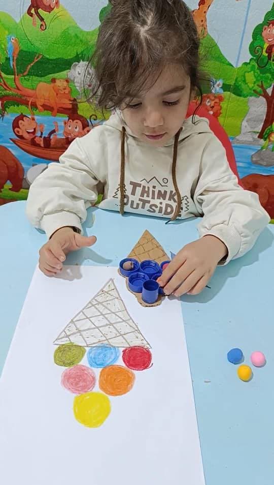 آشنایی با رنگ ها با ساخت بستنی(مهد کودک)